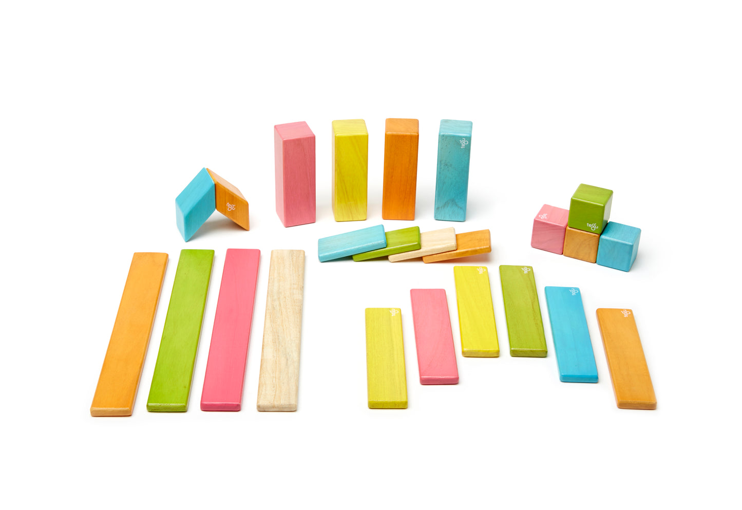 Magnetic Wooden Blocks- 24 piezas
