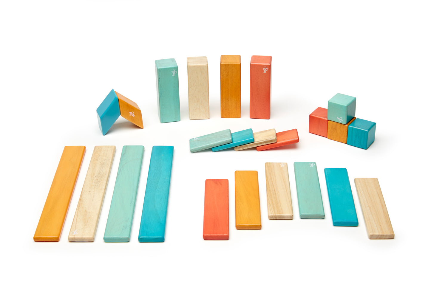 Magnetic Wooden Blocks- 24 piezas