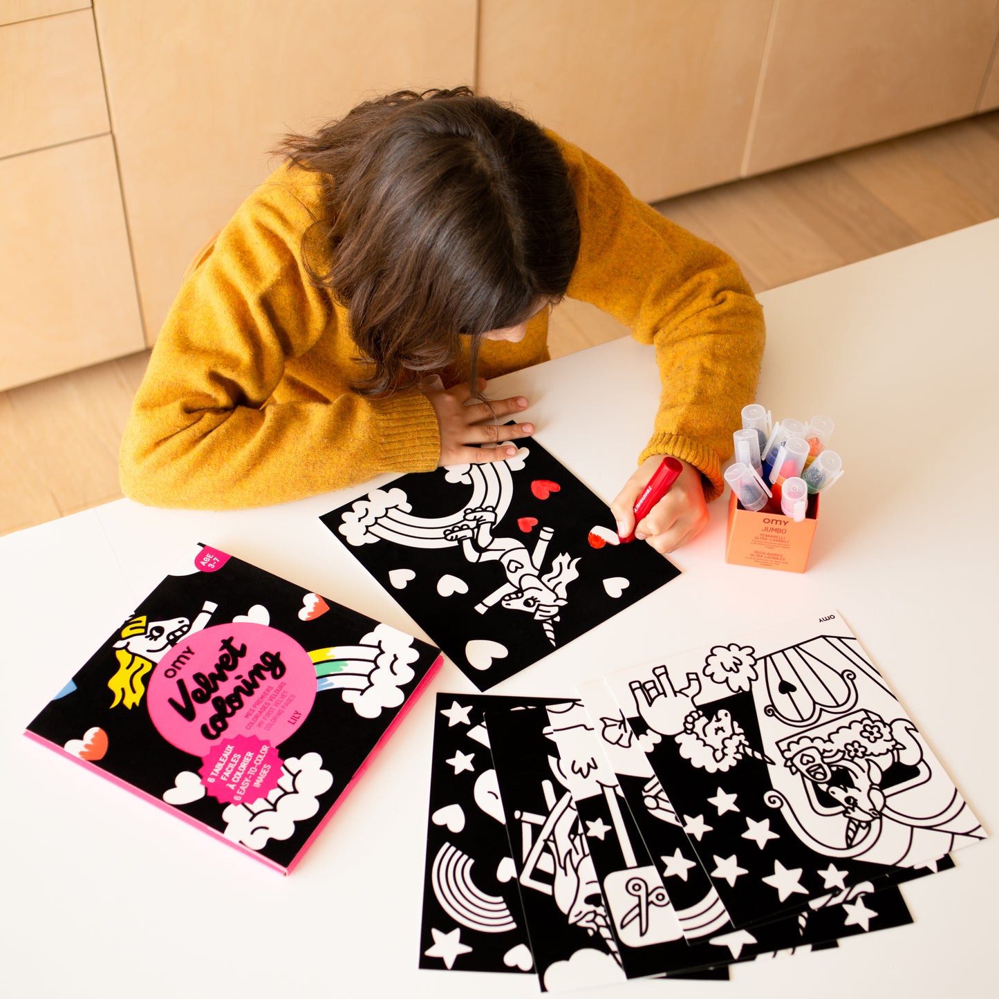 Velvet - Imágenes para colorear con terciopelo