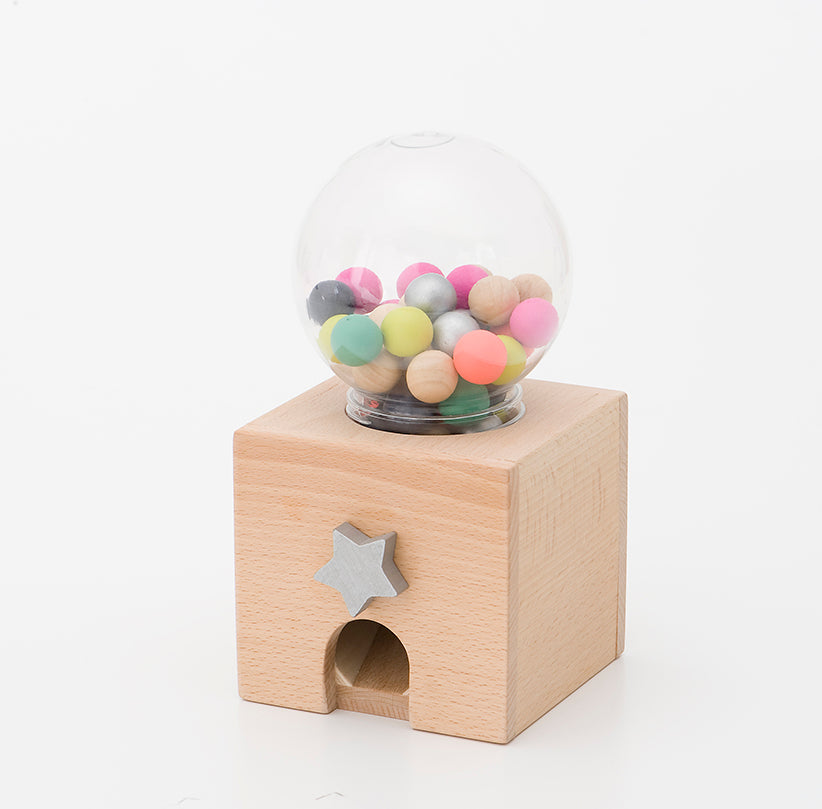 Gatcha Gatcha Gumball Machine