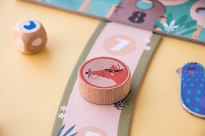 Cluck, Cluck! The Fox! - Family Game